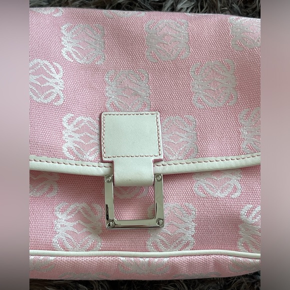 LOEWE Anagram Canvas Crossbody/Slingbag - Picture 3 of 11